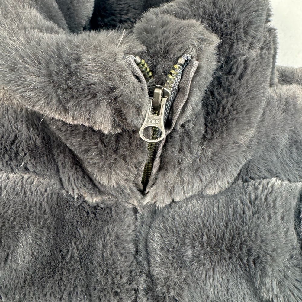 Dylan Faux Fur Puffer Vest Womens Size Small Grey Pocket Zip Up - Picture 11 of 12